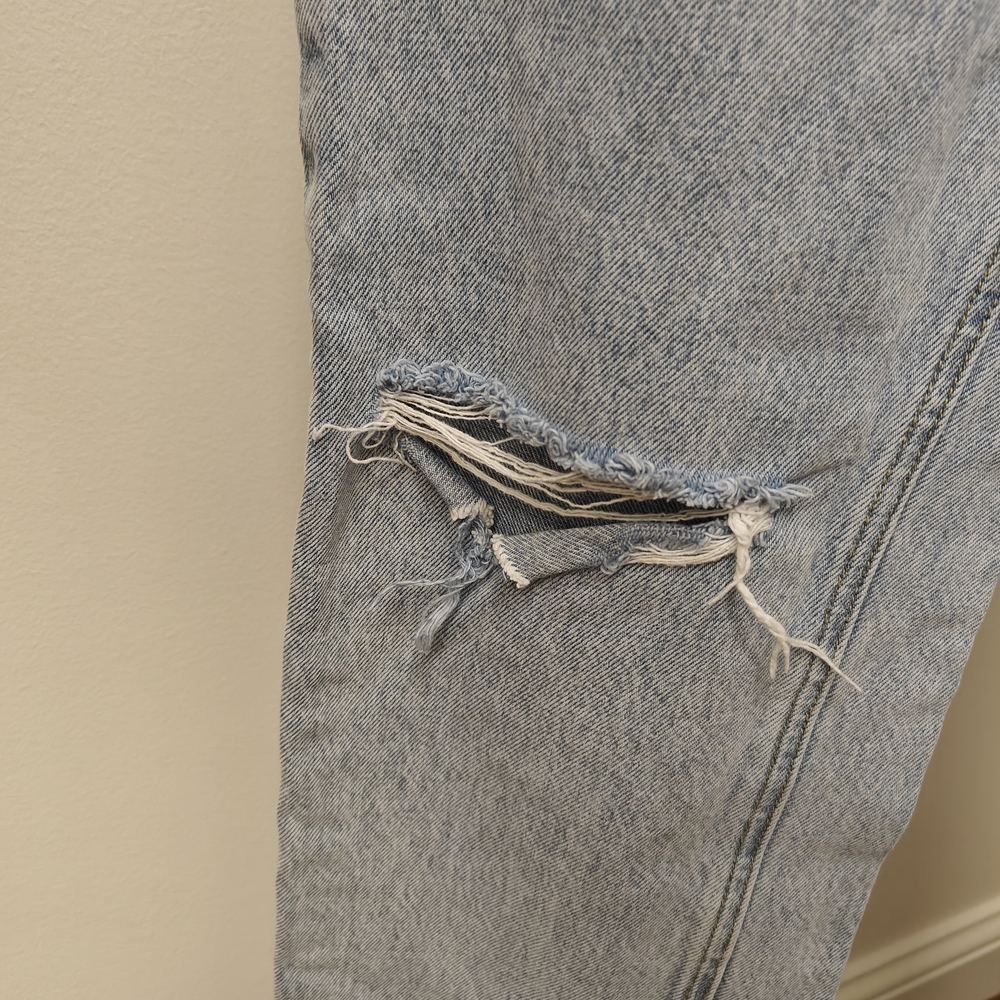 Princess Polly Ripped Jeans - Picture 5 of 7